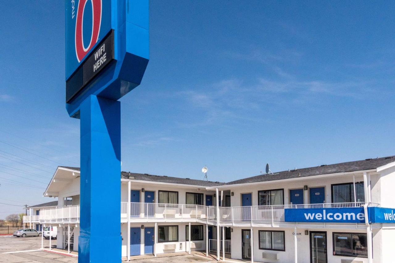 Motel 6 Fort Worth North 홀톰시티 외부 사진