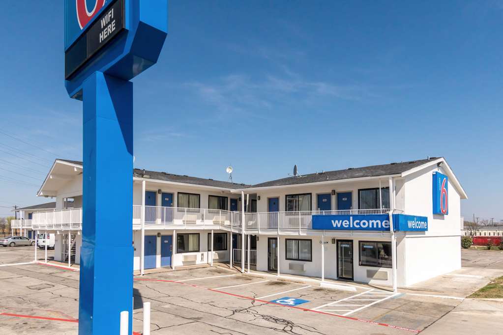 Motel 6 Fort Worth North 홀톰시티 외부 사진